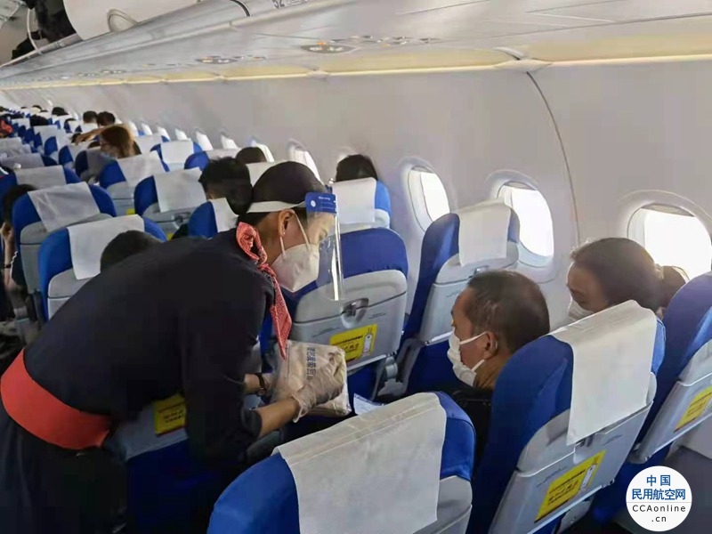 南航航班遭鳥擊_東航航班遭重度顛簸_東航南京到長沙航班