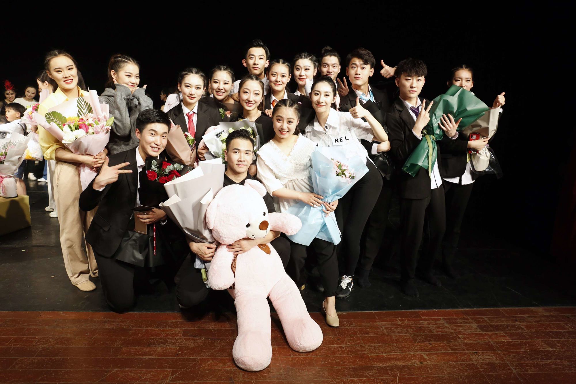 中國好舞蹈威力斯舞蹈_國內(nèi)最好的舞蹈學(xué)院_中國好舞蹈 青蛇白蛇舞蹈