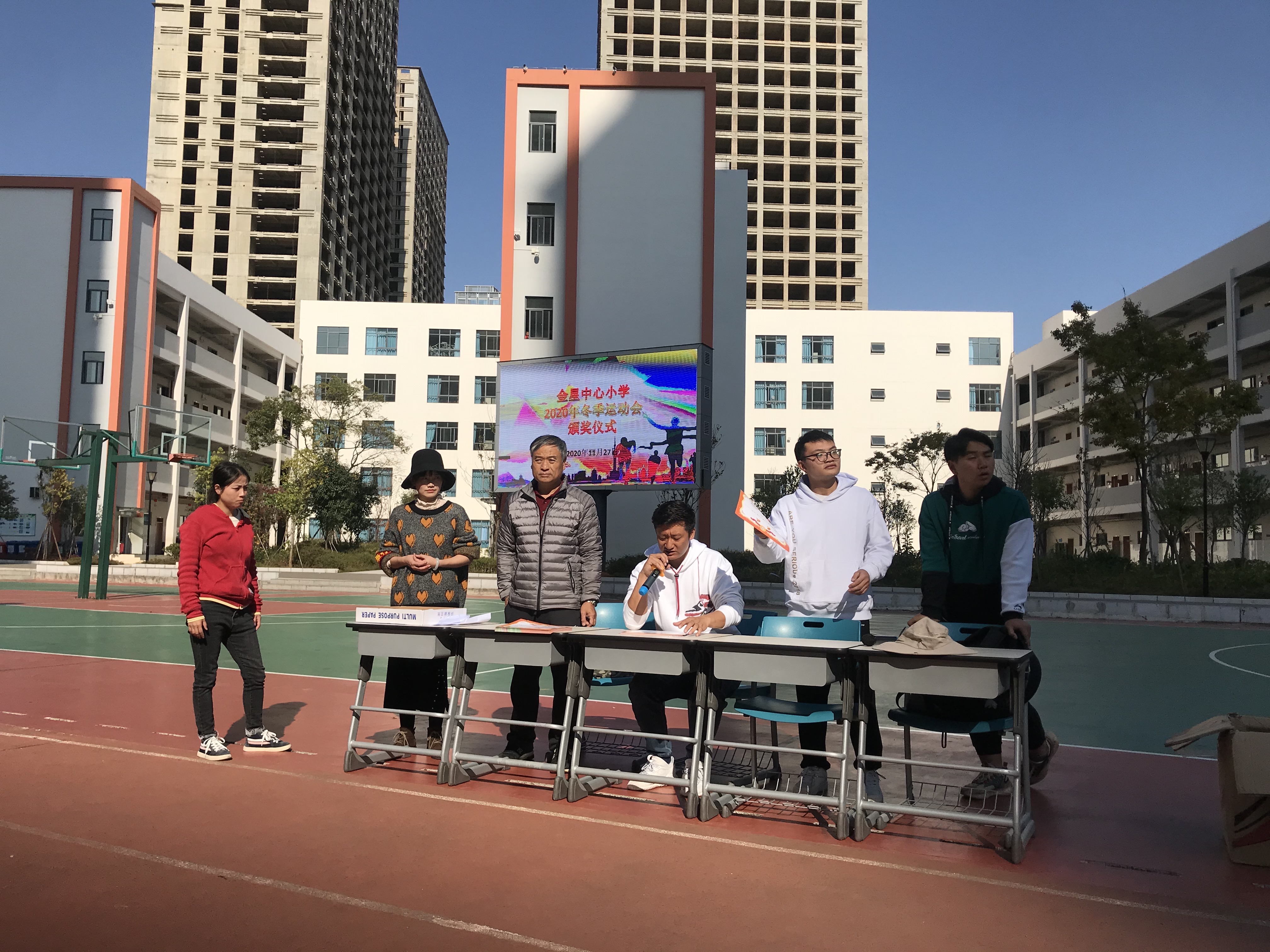 昆明五里小學對應中學_昆明東華小學交響校區對應中學_東華小學金色校區成績