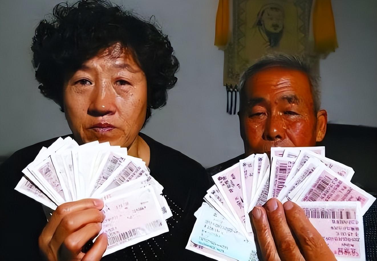 瘋狂斂財(cái)超4000萬(wàn),被判18年罰110萬(wàn),馮志強(qiáng)的惡行超過(guò)想象