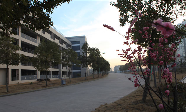 安徽工商職業(yè)學(xué)院怎么樣_安徽工商職業(yè)學(xué)院百度貼吧_安徽工商職業(yè)技術(shù)學(xué)院專業(yè)介紹