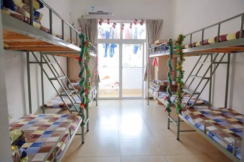 浙江普通高中學費收費標準_浙江高中省重點學費_浙江高中學費多少