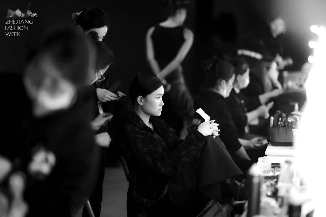 浙江省藝術(shù)職業(yè)學(xué)院_浙江藝術(shù)職業(yè)學(xué)院百度貼吧_浙江藝術(shù)職業(yè)學(xué)院學(xué)校