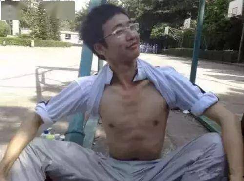 建議體育為中高考必考科目_高考中的體育要考什么_高考體育必考項(xiàng)