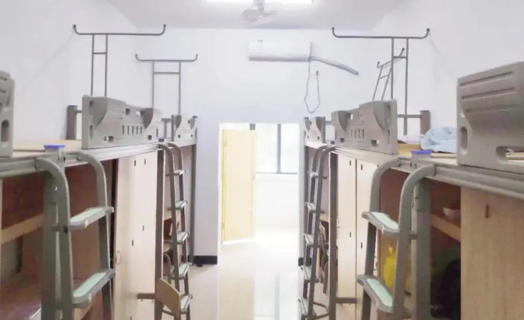 湖南吉利汽車職業技術學院宿舍條件怎么樣？有空調嗎（宿舍圖片）