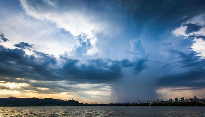 臺(tái)風(fēng)什么顏色預(yù)警最嚴(yán)重 臺(tái)風(fēng)的預(yù)警顏色