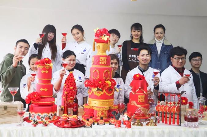 翻糖蛋糕課程_翻糖蛋糕培訓_翻糖蛋糕起源