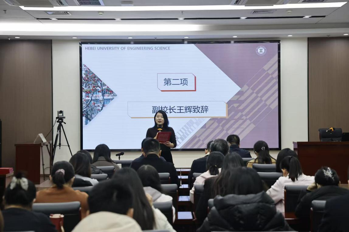 教師技能培訓(xùn)_新入職教師育人能力培訓(xùn)_2025年新教師導(dǎo)師聘任制度