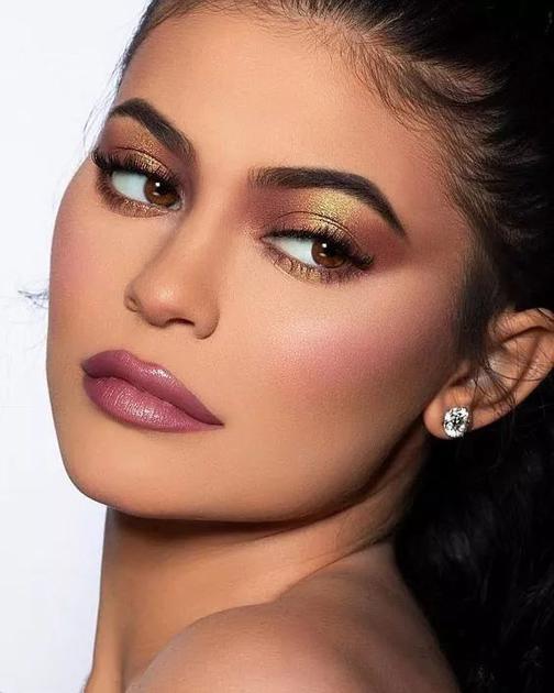 化妝師自創彩妝品牌_美妝博主品牌優勢_彩妝造型設計