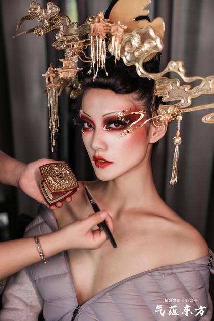 美妝博主品牌優勢_彩妝造型設計_化妝師自創彩妝品牌